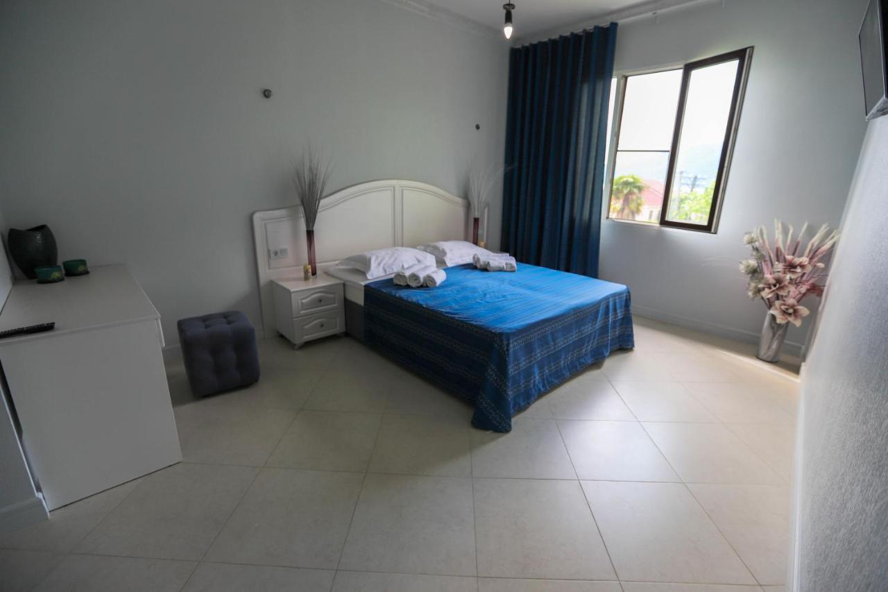 Hometel 4 Friends Γκάγκρα Εξωτερικό φωτογραφία